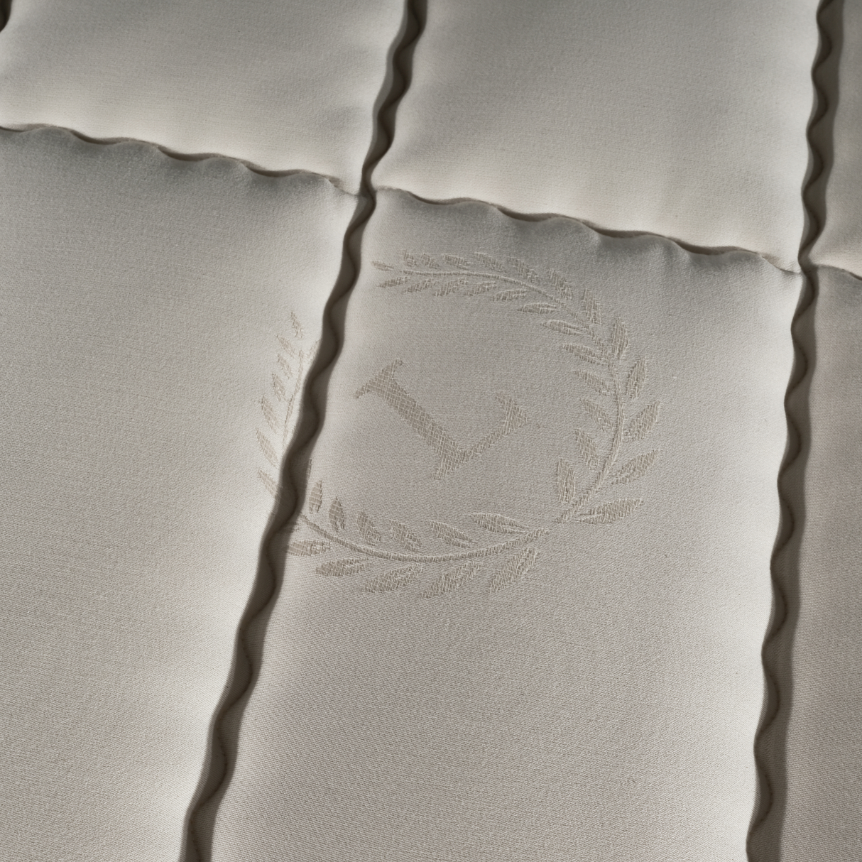 SIGNATURE - LAUREL